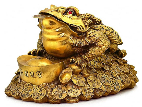 Feng Shui Money Frog. Big Fat 3 Legged Toad Golden